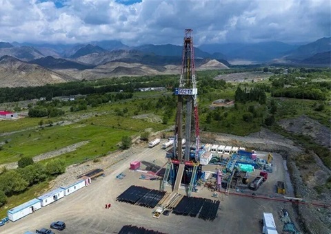 新疆加速推进柴窝堡凹陷北缘油气勘探，，，，，，，有望形成大型油气田