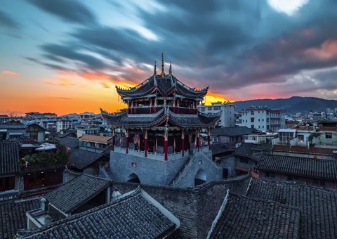 四川历史文化保；；；；ご   妄想“一核、四廊、五区、多点”名堂